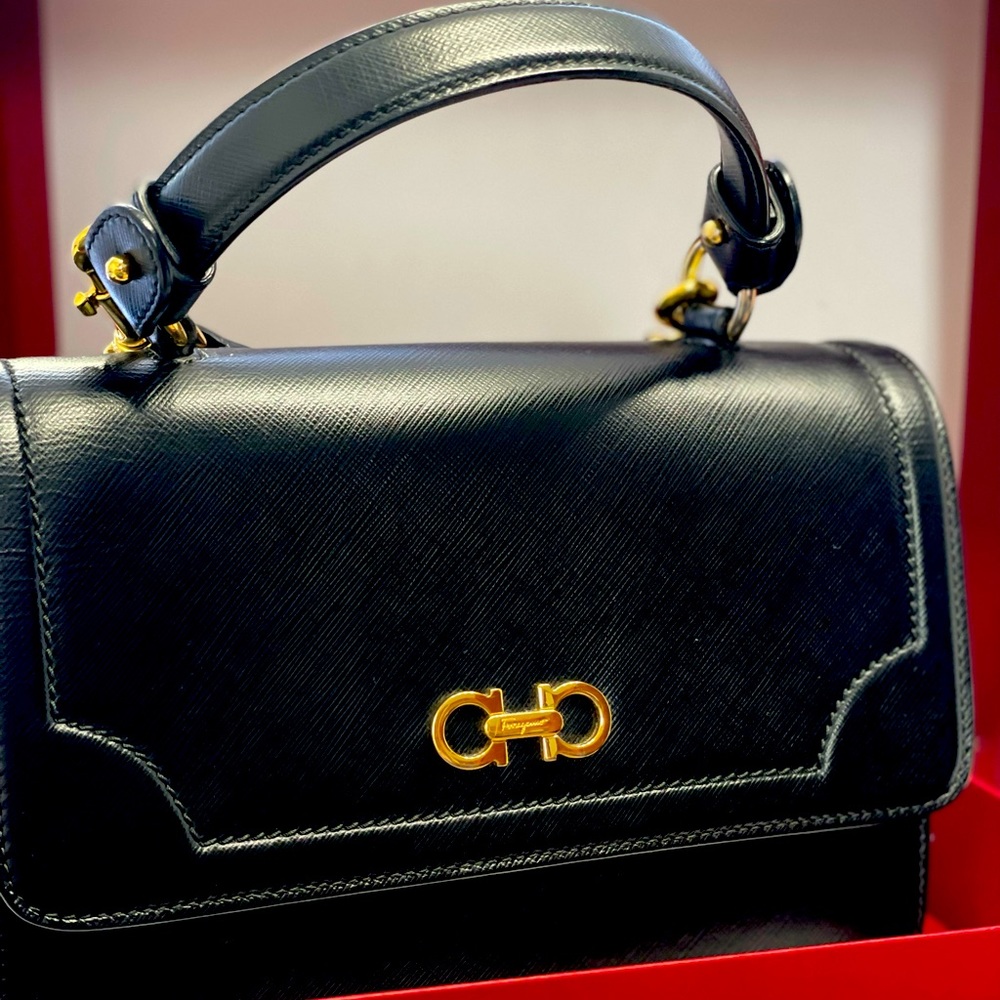 SALVATORE FERRAGAMO top handle Seila bag